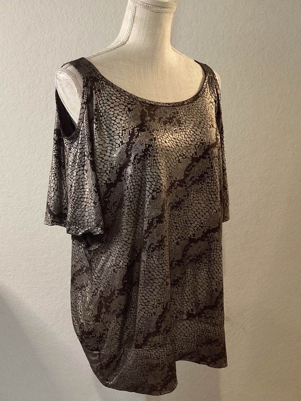 Cold-Shoulder Metallic Snake Print Top in Brown and Silver